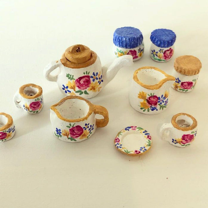 Mostrador de loza miniatura