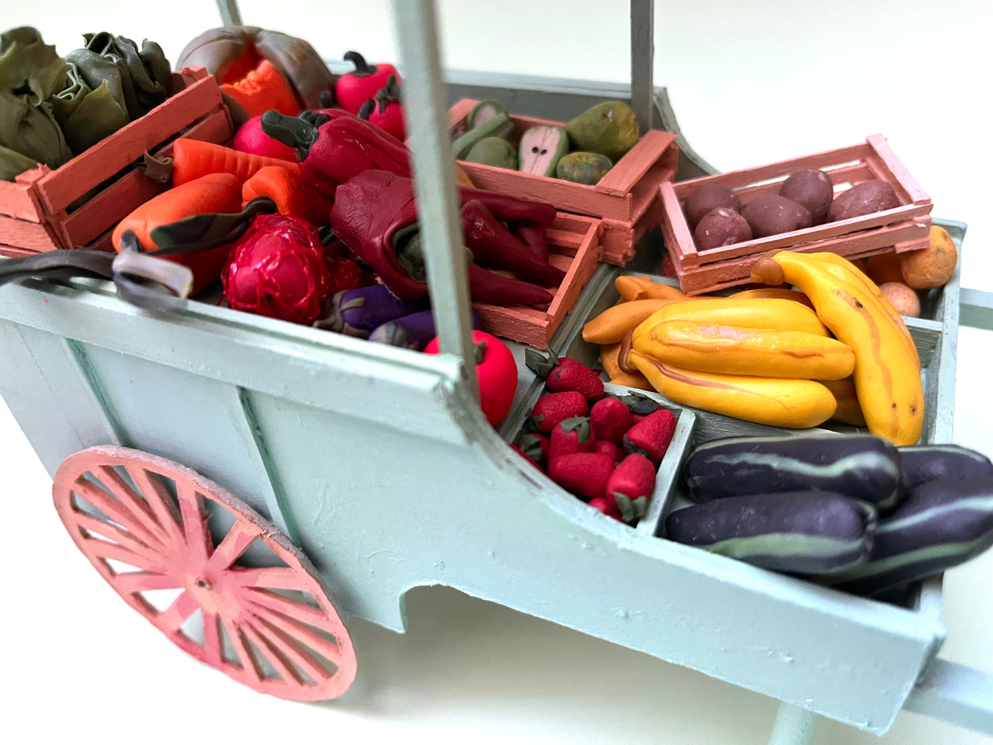 Carrito de frutas miniatura